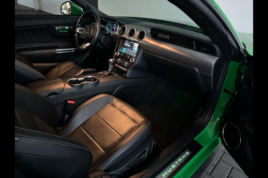 Ford Mustang Fastback 5.0 V8 GT Stoelverwarming |Stoelventilatie|Camera|Keyless|
