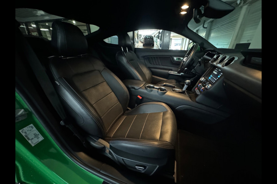 Ford Mustang Fastback 5.0 V8 GT Stoelverwarming |Stoelventilatie|Camera|Keyless|