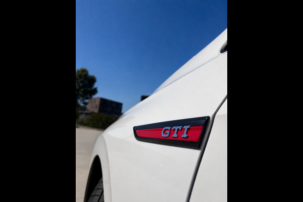 Volkswagen Golf 2.0 TSI GTI