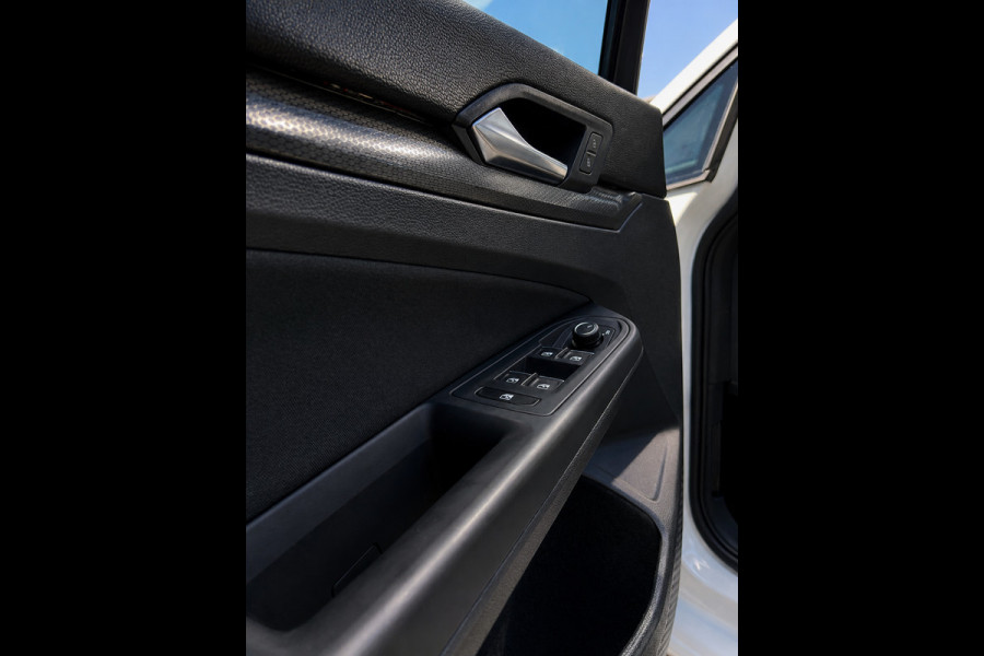 Volkswagen Golf 2.0 TSI GTI