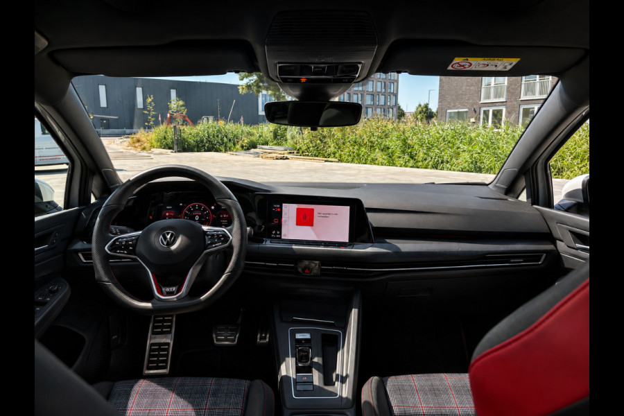 Volkswagen Golf 2.0 TSI GTI