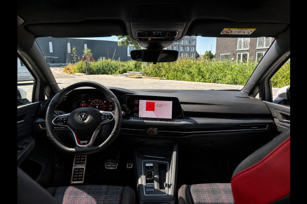 Volkswagen Golf 2.0 TSI GTI