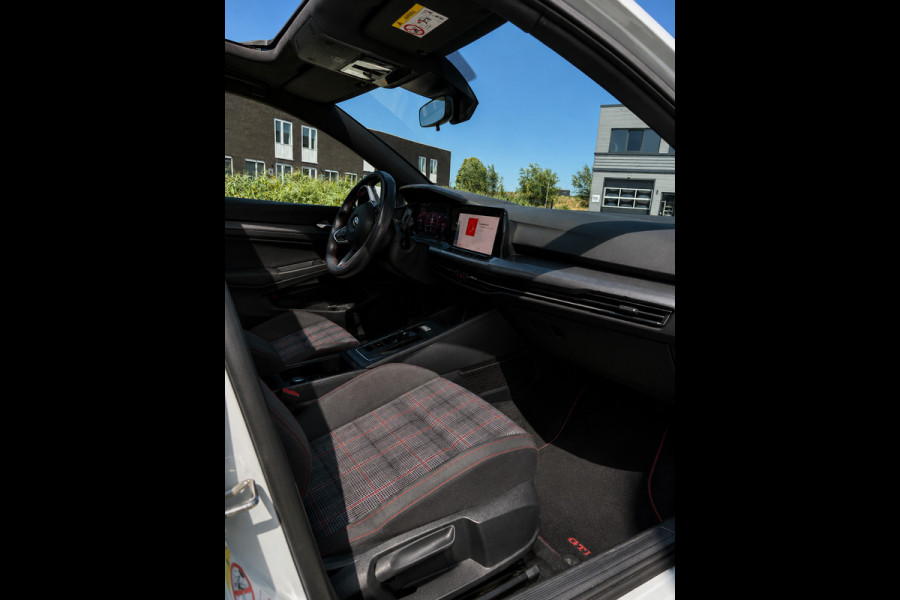 Volkswagen Golf 2.0 TSI GTI