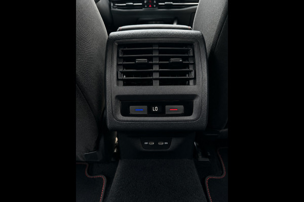 Volkswagen Golf 2.0 TSI GTI