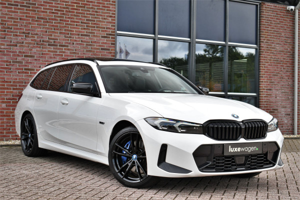 BMW 3 Serie Touring 320e xDrive M-Sport Pro Pano ACC Trekh El-zetels H/K 19inch