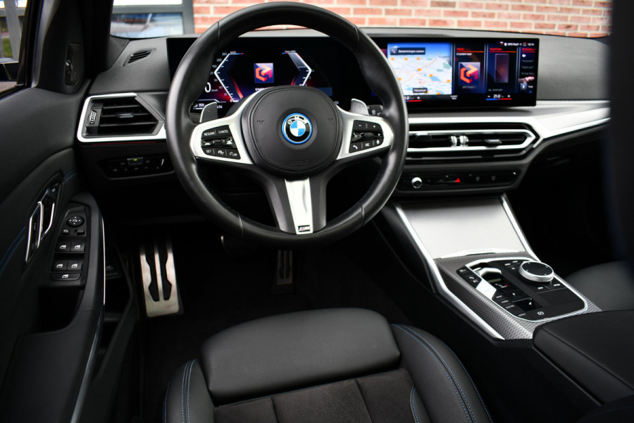 BMW 3 Serie Touring 320e xDrive M-Sport Pro Pano ACC Trekh El-zetels H/K 19inch