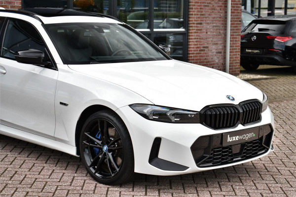 BMW 3 Serie Touring 320e xDrive M-Sport Pro Pano ACC Trekh El-zetels H/K 19inch
