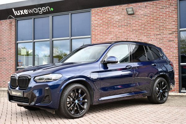 BMW X3 xDrive30e M-Sport M-zetels Pano HUD 360-cam Adp-demping 20inch