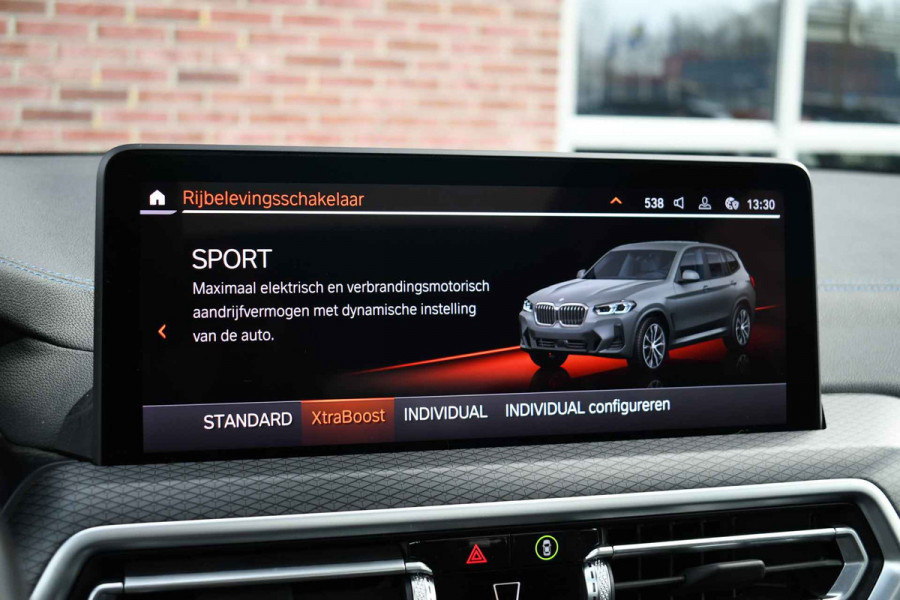 BMW X3 xDrive30e M-Sport M-zetels Pano HUD 360-cam Adp-demping 20inch