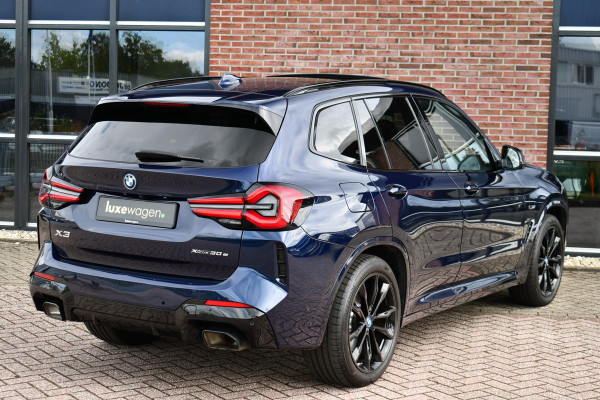 BMW X3 xDrive30e M-Sport M-zetels Pano HUD 360-cam Adp-demping 20inch