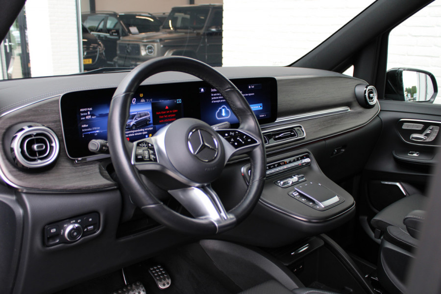 Mercedes-Benz V-Klasse 300d / AMG / DC / 4-Matic / Luchtvering / Pano / 360 Cam / Burmester / Vol Opties / NIEUWSTAAT.