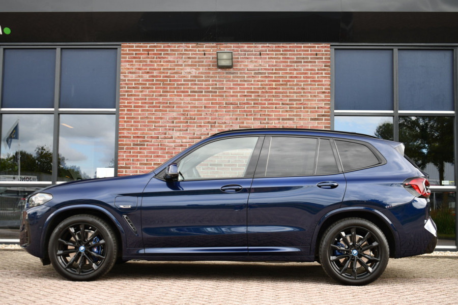 BMW X3 xDrive30e M-Sport M-zetels Pano HUD 360-cam Adp-demping 20inch