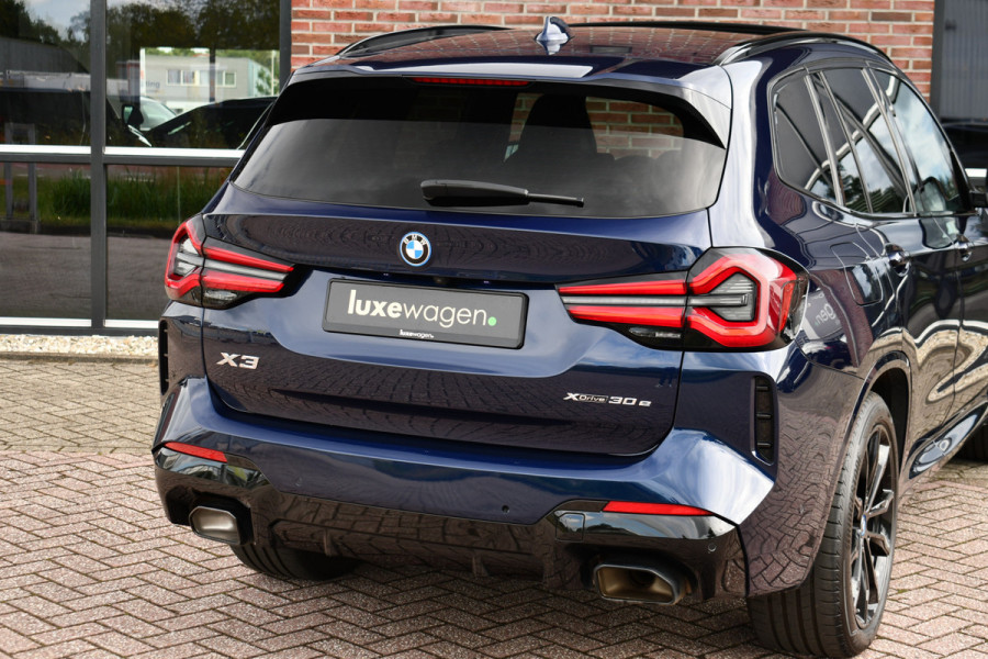 BMW X3 xDrive30e M-Sport M-zetels Pano HUD 360-cam Adp-demping 20inch