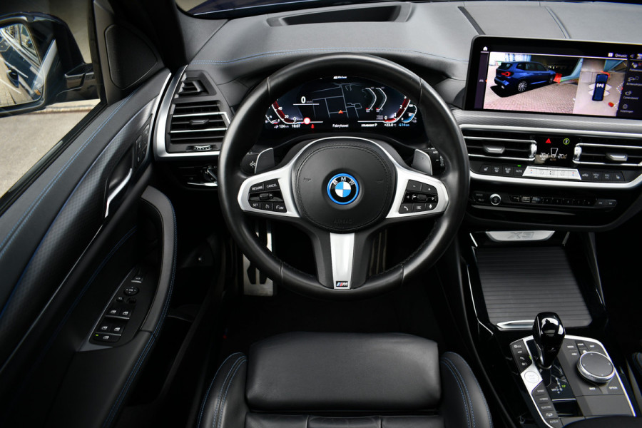 BMW X3 xDrive30e M-Sport M-zetels Pano HUD 360-cam Adp-demping 20inch