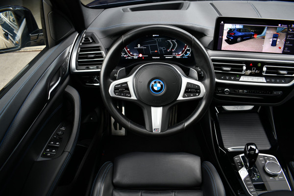 BMW X3 xDrive30e M-Sport M-zetels Pano HUD 360-cam Adp-demping 20inch