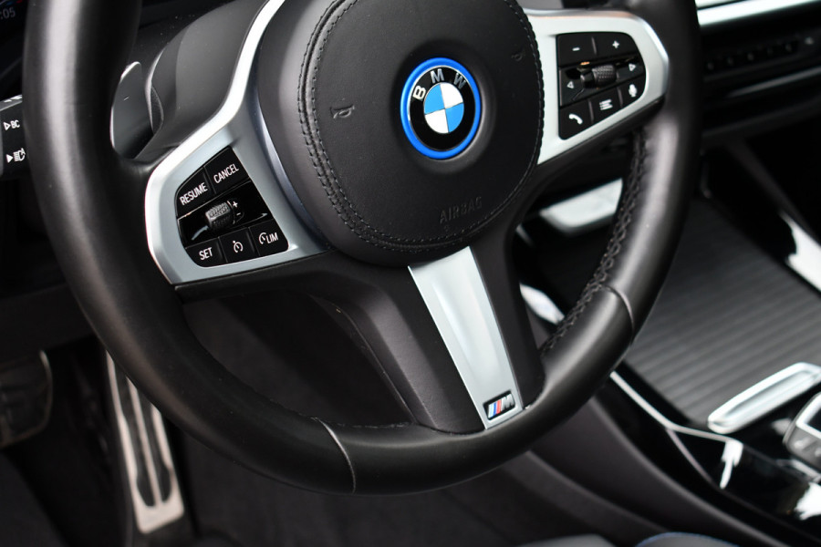 BMW X3 xDrive30e M-Sport M-zetels Pano HUD 360-cam Adp-demping 20inch