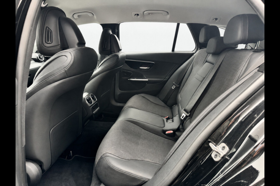 Mercedes-Benz C-Klasse Estate 300 e | Night | Sfeer | Widescreen | 1e eig. | Camera | Carplay | Distronic ACC | Dealer onderhouden