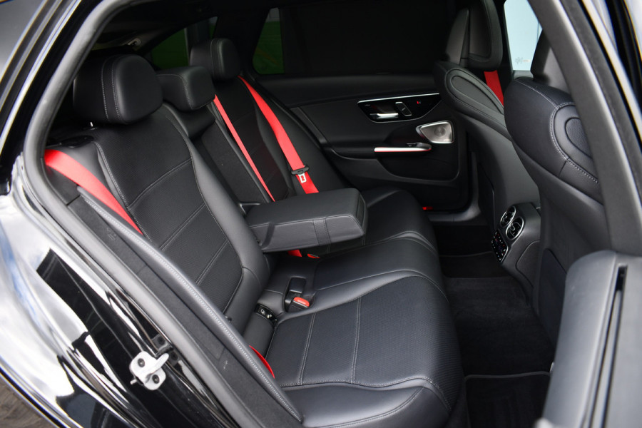 Mercedes-Benz C-Klasse Estate 300 e AMG Line Pano Distr HUD 360 Burm Massage+Ventilatie