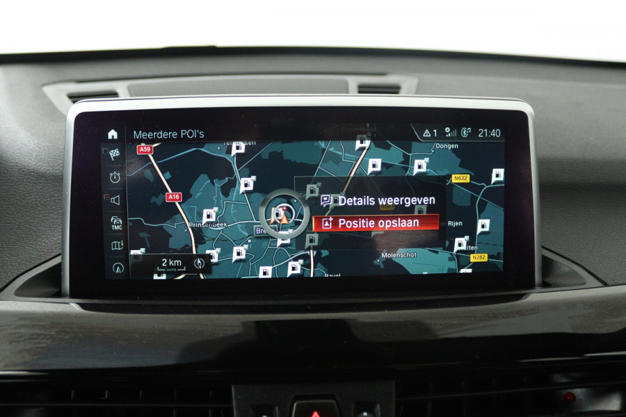 BMW X1 xDrive20i High Executive (PANORAMADAK, HEAD-UP, STOELVERWARMING, TREKHAAK, CAMERA, ELEKTR STOELEN)