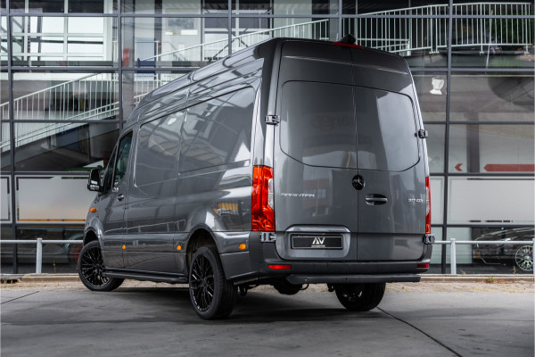 Mercedes-Benz Sprinter 317 1.9 CDI L2H2 | AMG | LED | CarPlay | Camera | Navigatie | Stoelverwarming | Cruise control | Dealer onderhouden | Lederen bekleding | Nieuwe APK | 12 maanden garantie | L2H2