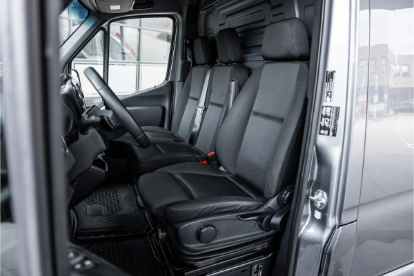 Mercedes-Benz Sprinter 317 1.9 CDI L2H2 | AMG | LED | CarPlay | Camera | Navigatie | Stoelverwarming | Cruise control | Dealer onderhouden | Lederen bekleding | Nieuwe APK | 12 maanden garantie | L2H2