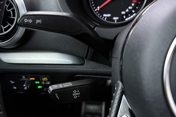 Audi A3 Sportback 1.0 TFSI Sport S Line Edition (NAVIGATIE, CLIMA, LED, PDC, CRUISE, S-LINE)