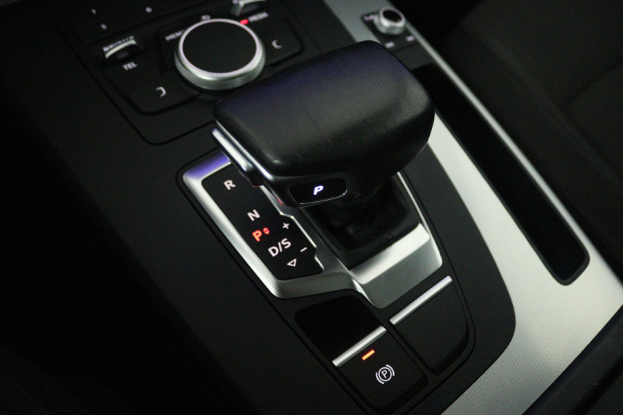 Audi Q5 2.0 TFSI quattro Sport Pro Line S (PANORAMADAK, TREKHAAK WEGKLAPBAAR, STOELVERWARMING, SFEERVERLICHTING)