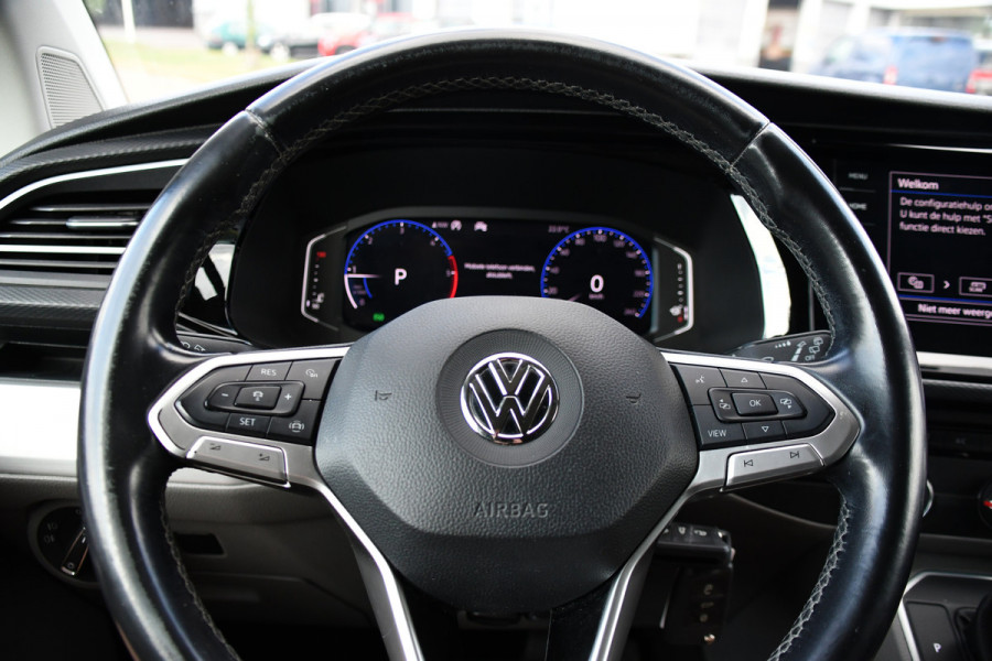 Volkswagen Transporter 2.0 TDI L2H1 30 DC Bulli Black Edition Adaptieve Cruise, Virtual, Camera, Carplay, Stoelverwarming, LED, 2 x Schuifdeur, Automaat, Trekhaak, Sensoren, Uniek!