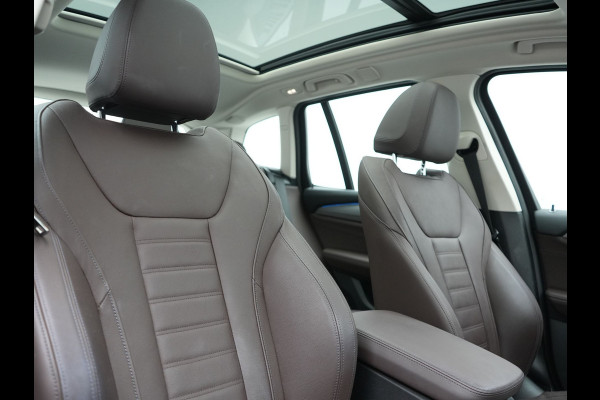 BMW X3 xDrive30e PHEV 293pk Dealer O.H | Panodak | 360 Camera | Adaptive Cruise | Head Up | Lederen Sportstoelen Verwarmd | Keyless | BLIS | Apple Carplay | Navigatie | Virtual | DAB | 19"L.M | Plug In Hybrid |