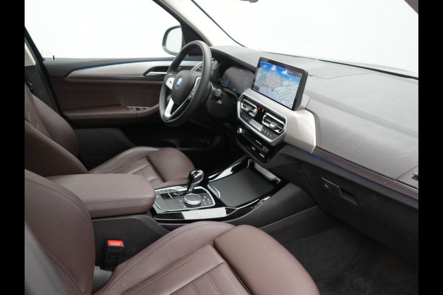 BMW X3 xDrive30e PHEV 293pk Dealer O.H | Panodak | 360 Camera | Adaptive Cruise | Head Up | Lederen Sportstoelen Verwarmd | Keyless | BLIS | Apple Carplay | Navigatie | Virtual | DAB | 19"L.M | Plug In Hybrid |