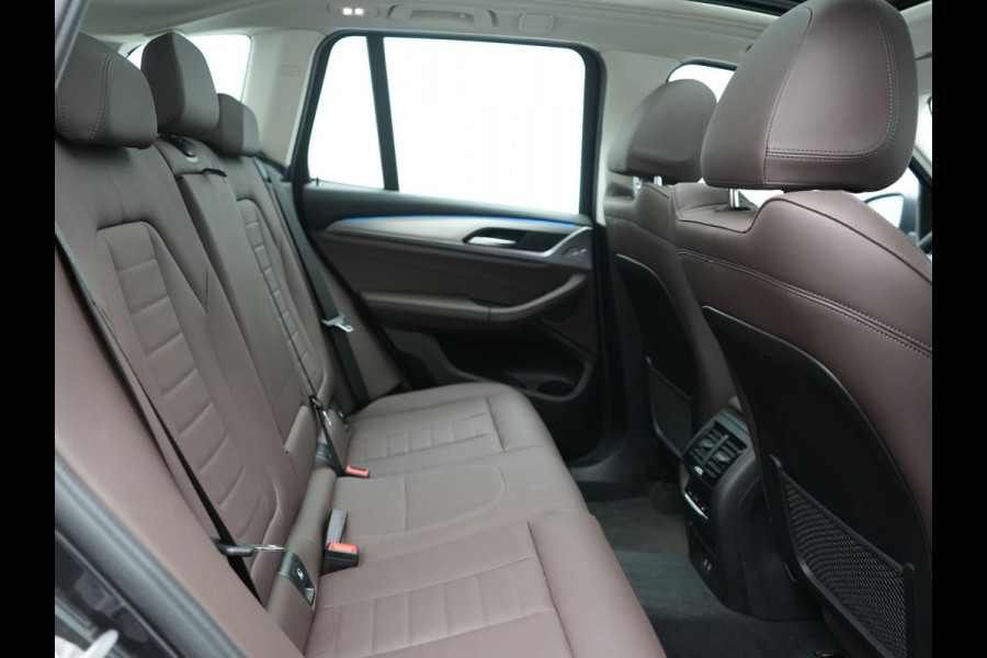 BMW X3 xDrive30e PHEV 293pk Dealer O.H | Panodak | 360 Camera | Adaptive Cruise | Head Up | Lederen Sportstoelen Verwarmd | Keyless | BLIS | Apple Carplay | Navigatie | Virtual | DAB | 19"L.M | Plug In Hybrid |