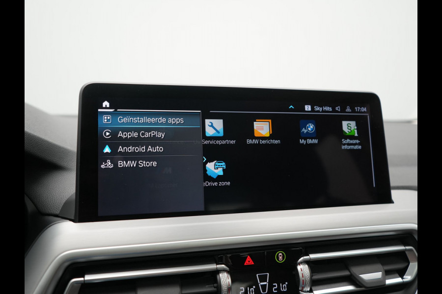 BMW X3 xDrive30e PHEV 293pk Dealer O.H | Panodak | 360 Camera | Adaptive Cruise | Head Up | Lederen Sportstoelen Verwarmd | Keyless | BLIS | Apple Carplay | Navigatie | Virtual | DAB | 19"L.M | Plug In Hybrid |