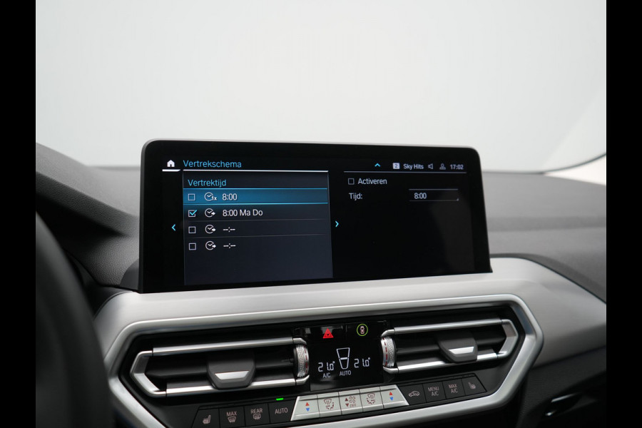 BMW X3 xDrive30e PHEV 293pk Dealer O.H | Panodak | 360 Camera | Adaptive Cruise | Head Up | Lederen Sportstoelen Verwarmd | Keyless | BLIS | Apple Carplay | Navigatie | Virtual | DAB | 19"L.M | Plug In Hybrid |