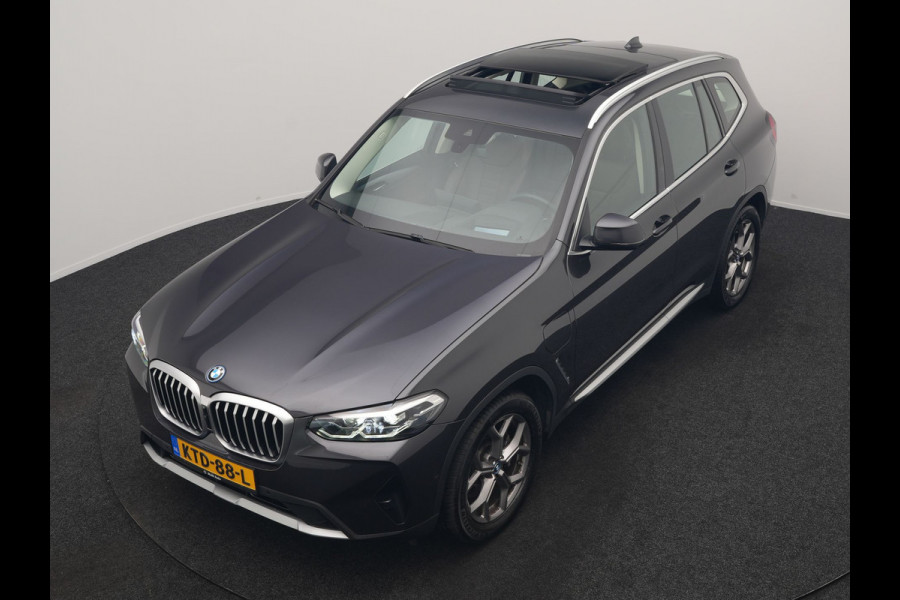 BMW X3 xDrive30e PHEV 293pk Dealer O.H | Panodak | 360 Camera | Adaptive Cruise | Head Up | Lederen Sportstoelen Verwarmd | Keyless | BLIS | Apple Carplay | Navigatie | Virtual | DAB | 19"L.M | Plug In Hybrid |