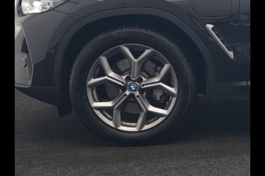 BMW X3 xDrive30e PHEV 293pk Dealer O.H | Panodak | 360 Camera | Adaptive Cruise | Head Up | Lederen Sportstoelen Verwarmd | Keyless | BLIS | Apple Carplay | Navigatie | Virtual | DAB | 19"L.M | Plug In Hybrid |