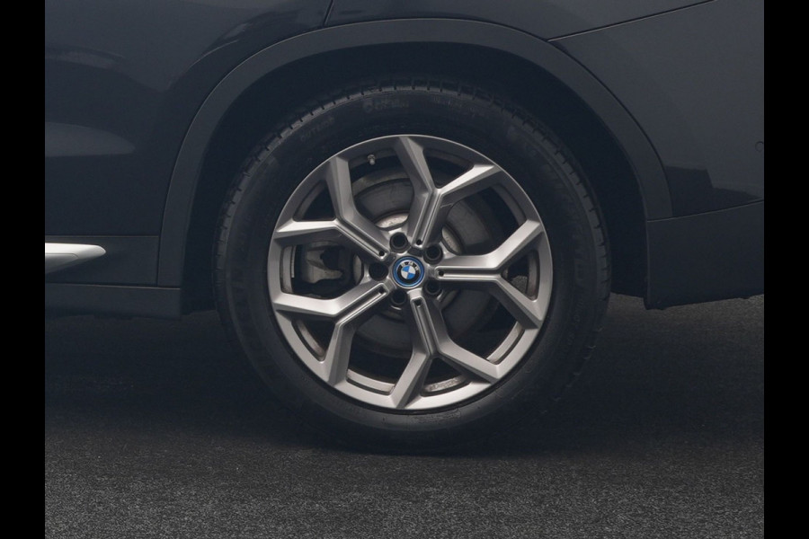 BMW X3 xDrive30e PHEV 293pk Dealer O.H | Panodak | 360 Camera | Adaptive Cruise | Head Up | Lederen Sportstoelen Verwarmd | Keyless | BLIS | Apple Carplay | Navigatie | Virtual | DAB | 19"L.M | Plug In Hybrid |