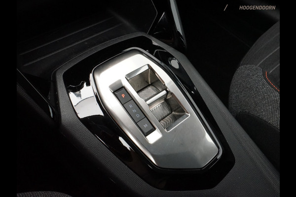Peugeot 208 1.2 PureTech Active Pack (APPLE CARPLAY,LED VERLICHTING,PARKEERSENSOREN,SPORTSTOELEN,