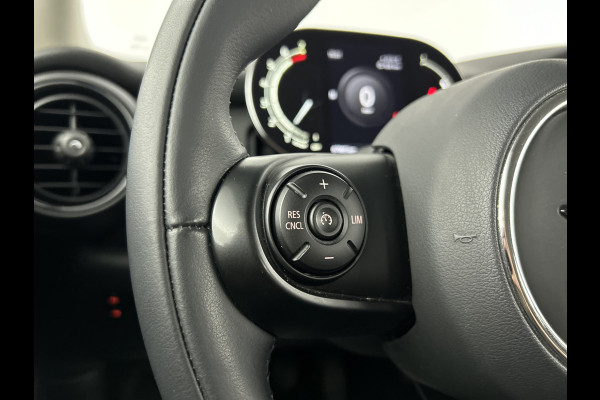 MINI Cooper 3-Drs 1.5 Essential Facelift Digital Cockpit/Carplay/Navi/Keyless entry/Park.sens