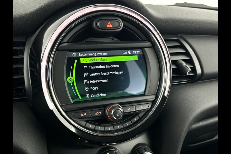 MINI Cooper 3-Drs 1.5 Essential Facelift Digital Cockpit/Carplay/Navi/Keyless entry/Park.sens