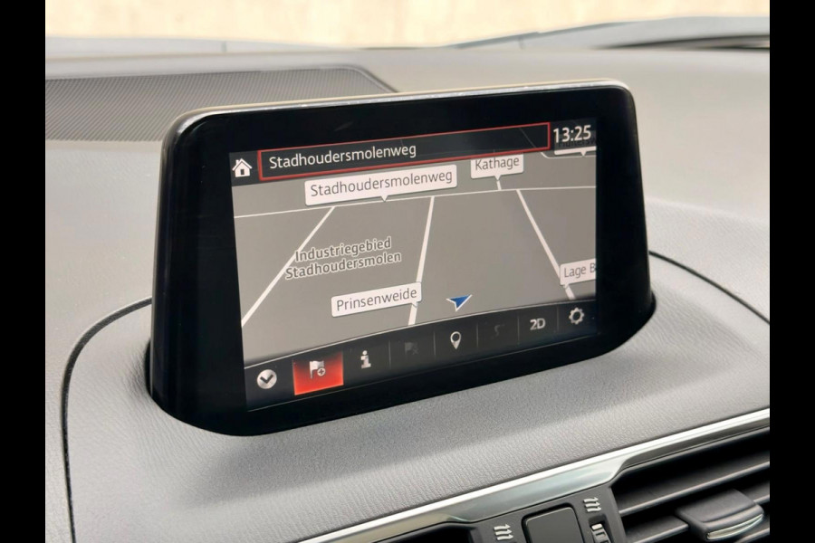 Mazda 3 Sedan 2.0 SkyActiv-G Leder HUD 18' Camera Keyless Navi Cruise Clima