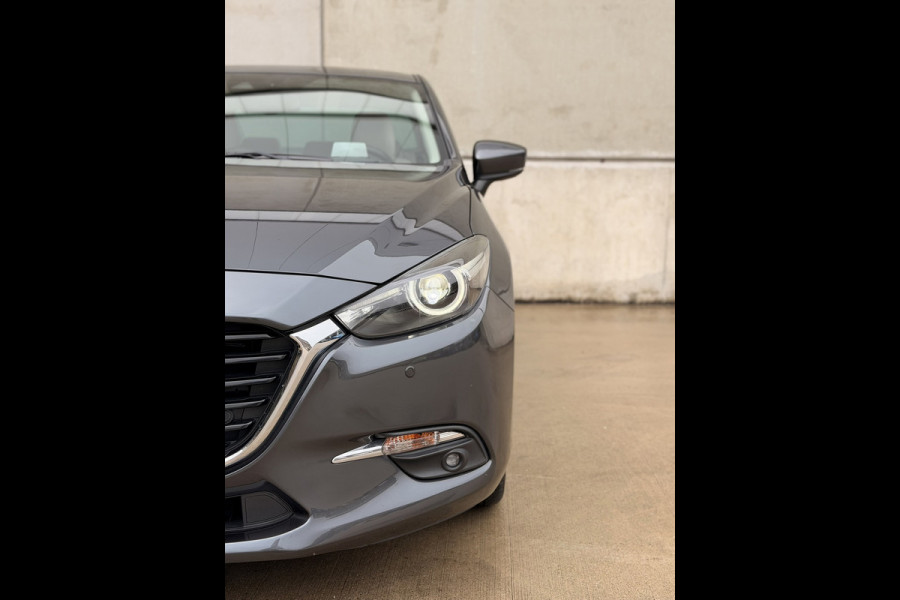 Mazda 3 Sedan 2.0 SkyActiv-G Leder HUD 18' Camera Keyless Navi Cruise Clima