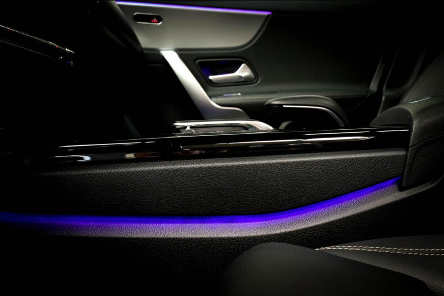 Mercedes-Benz A-Klasse 250 e Limousine Launch Sport Edition 8G Automaat 218pk! 1e|Panoramadak|Widescreen|LED|Leder|Burmester|Sfeer