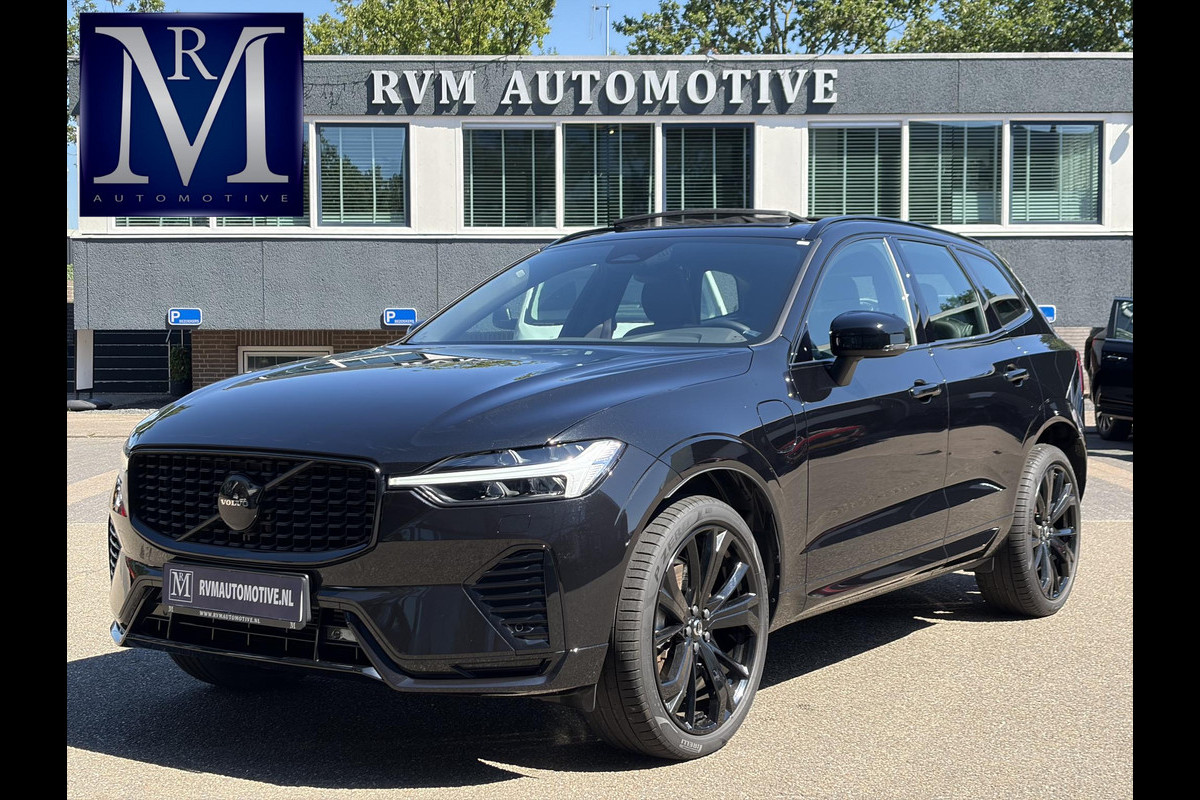 Volvo XC60 2.0 T6 Plug-in hybrid AWD Plus Black Edition EL. TREKHAAK | DEALER ONDERHOUDEN | STOEL VERWARMING VOOR EN ACHTER | PANORAMA DAK | 360 GRADEN CAMERA | ELEK. STOELEN MET GEHEUGEN | 12 MAANDEN BOVAG GARANTIE