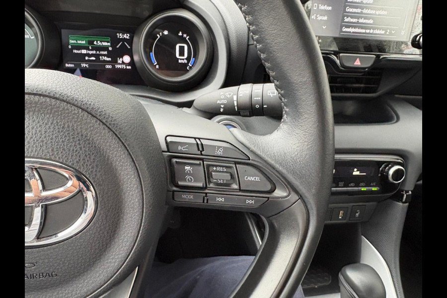 Toyota Yaris 1.5i Full-Hybrid 116PK Dynamic Carplay-android/Camera/Adapt.-cruise/Stoelverwarming