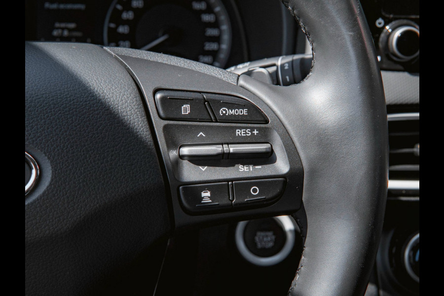 Hyundai Kona 1.6 GDI HEV Fashion | TREKHAAK | CAMERA | HEAD UP | ADAPTIVE | NAP