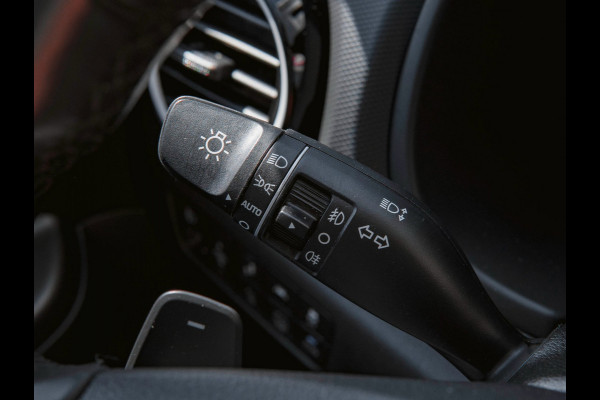 Hyundai Kona 1.6 GDI HEV Fashion | TREKHAAK | CAMERA | HEAD UP | ADAPTIVE | NAP