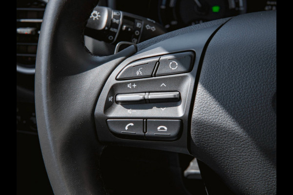 Hyundai Kona 1.6 GDI HEV Fashion | TREKHAAK | CAMERA | HEAD UP | ADAPTIVE | NAP