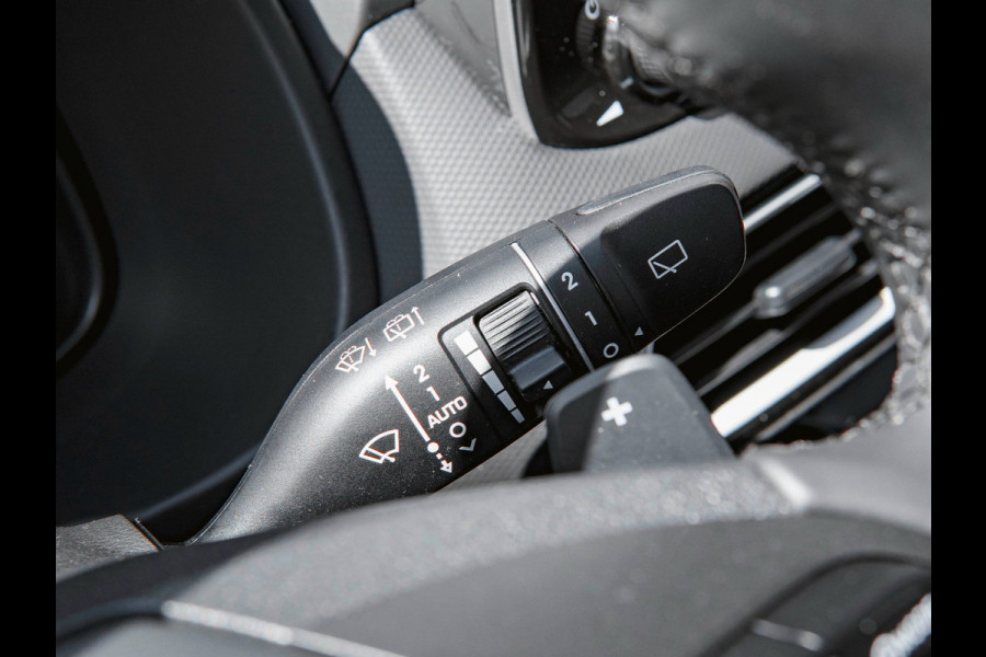 Hyundai Kona 1.6 GDI HEV Fashion | TREKHAAK | CAMERA | HEAD UP | ADAPTIVE | NAP