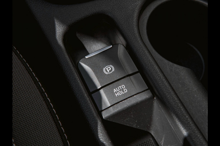 Hyundai Kona 1.6 GDI HEV Fashion | TREKHAAK | CAMERA | HEAD UP | ADAPTIVE | NAP