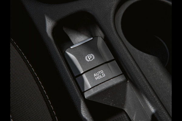 Hyundai Kona 1.6 GDI HEV Fashion | TREKHAAK | CAMERA | HEAD UP | ADAPTIVE | NAP